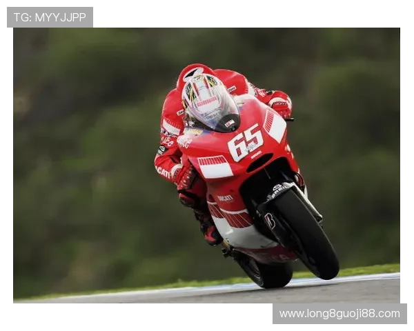 摩托车大奖赛新赛季揭幕 豪华车队阵容亮相和赛道规则大调整